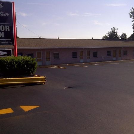 Pink Fountain Motor Inn Depew Exterior foto